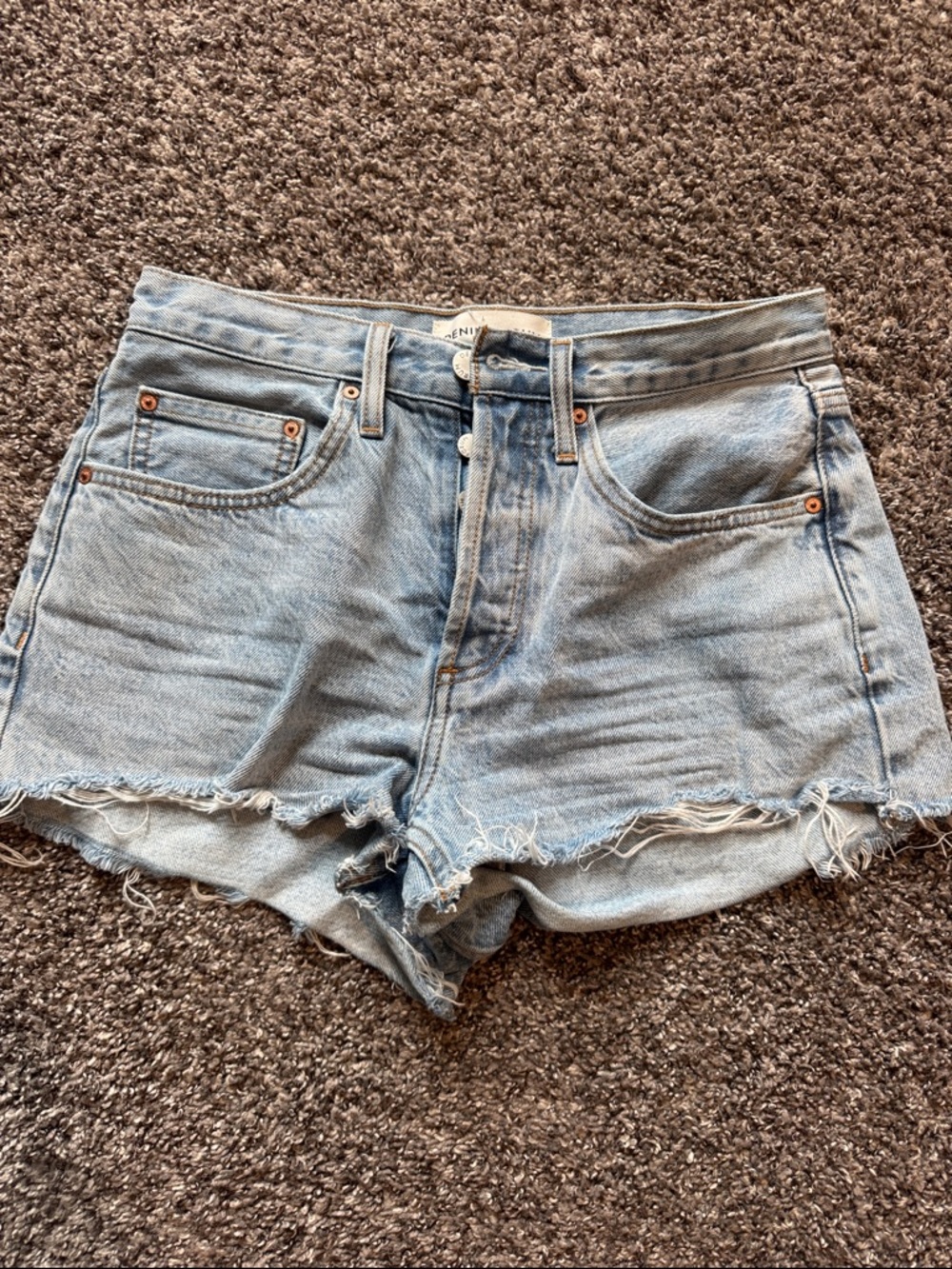 Aritiza Denim Forum High Rise 90’s Vintage Cut-Off Short